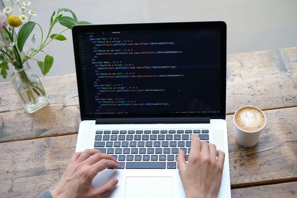 Quels sont les systèmes de gestion de bases de données les plus utilisés en programmation ?